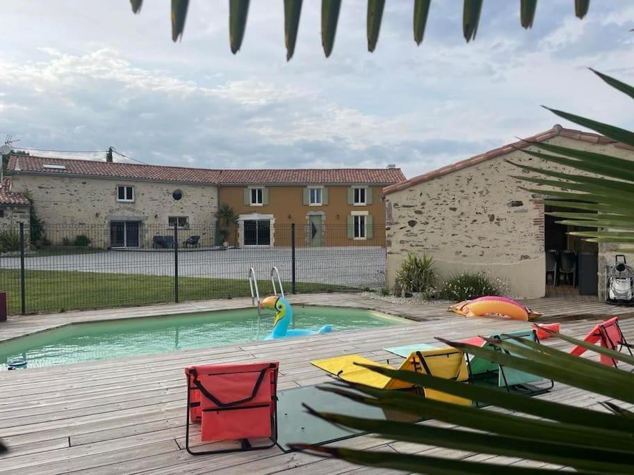 Gite La Vie En Couleur 14 Personnes Saint-Paul-en-Gatine Exterior photo